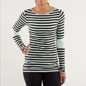 Lululemon Athletica Devotion long sleeve tee 6 mint and black striped